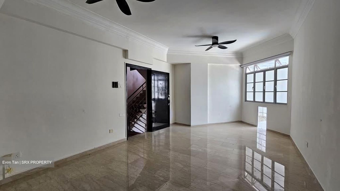 Pinetree Condominium (D10), Condominium #568355341